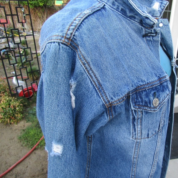 BLUE JEAN JACKET SIZE MED - Picture 3 of 5
